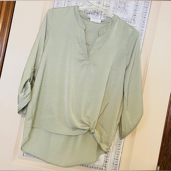 🍀NWT Oak&Olive Sz-L Light, Soft, Flowing Fabric- Beautiful Neutral Soft Green🍀 - Picture 2 of 16